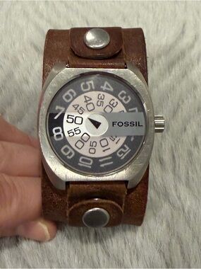 Vintage Fossil Jump Hour Watch Men 38mm Cuff Leather Band JR-8865 New Battery